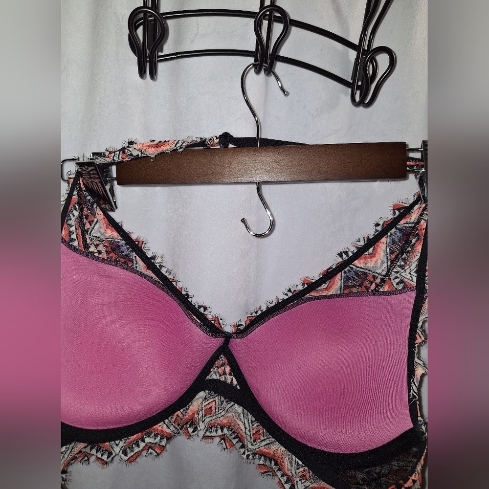Pink Bra Large - Picture 3 of 6